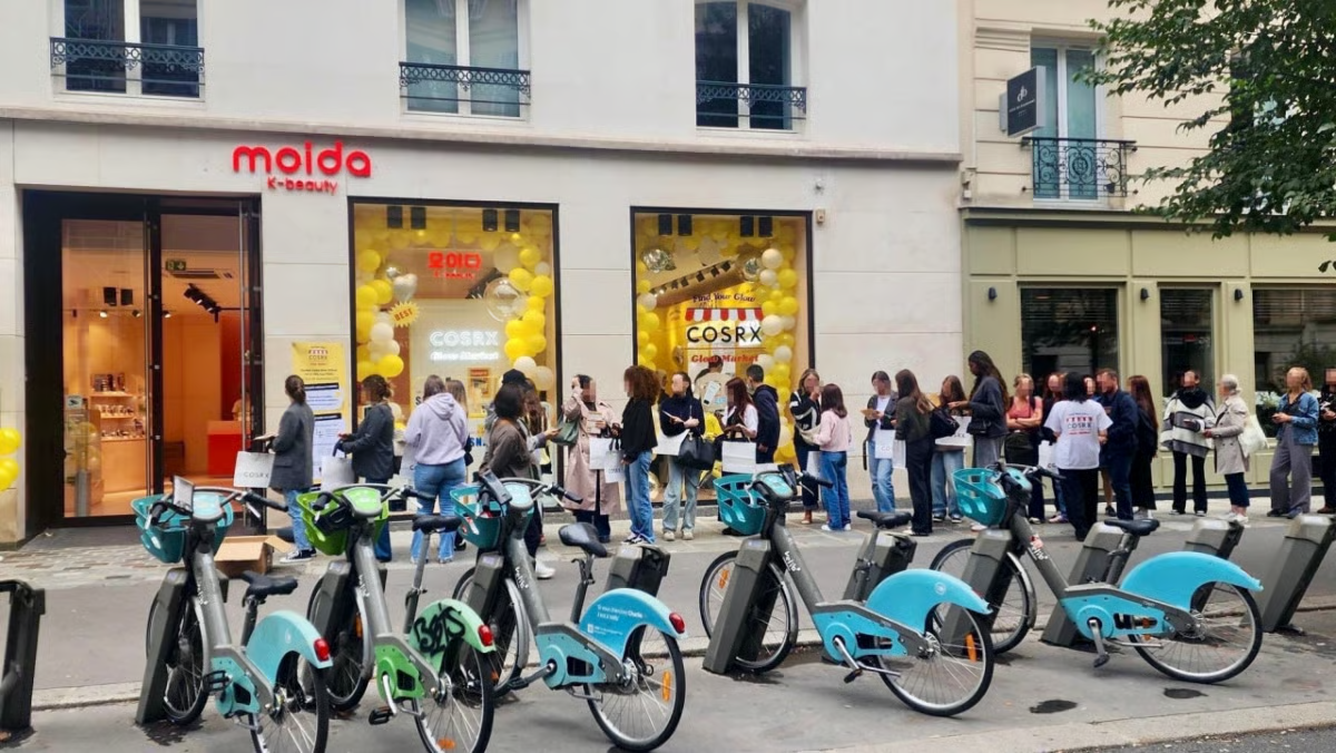 “K-Beauty Used by Flight Attendants” Goes Viral — 10,000 Visitors Flock to P...